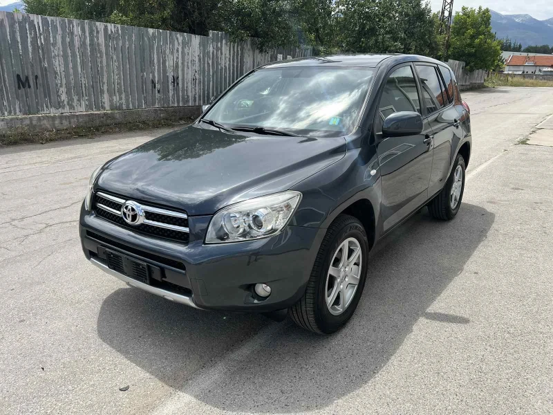 Toyota Rav4 2.0 Автомат 2 компл.гуми и джанти, снимка 1 - Автомобили и джипове - 48753905