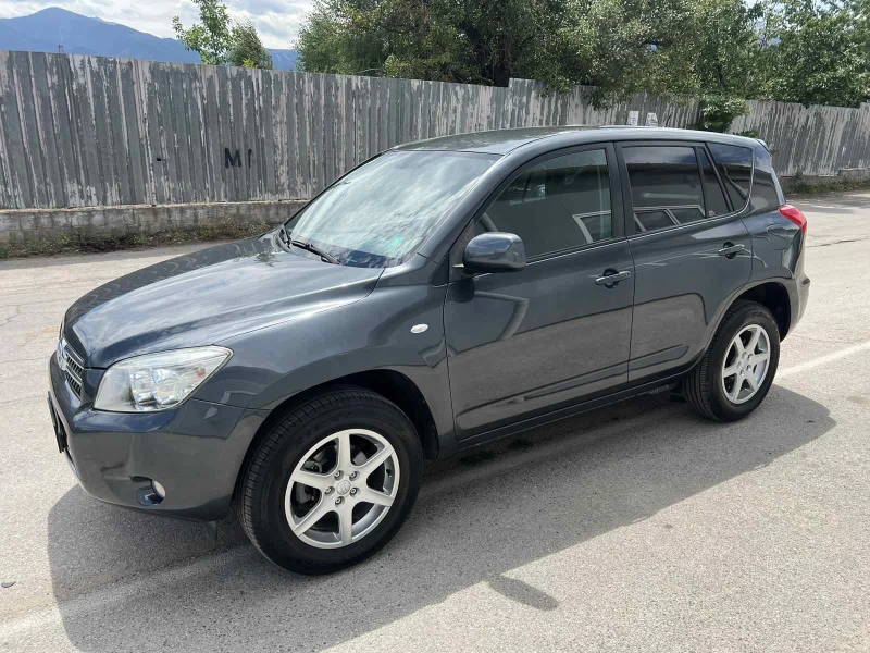 Toyota Rav4 2.0 Автомат 2 компл.гуми и джанти, снимка 2 - Автомобили и джипове - 48753905