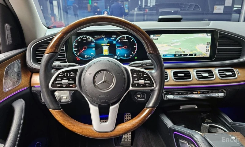 Mercedes-Benz GLS 400, снимка 13 - Автомобили и джипове - 53045634