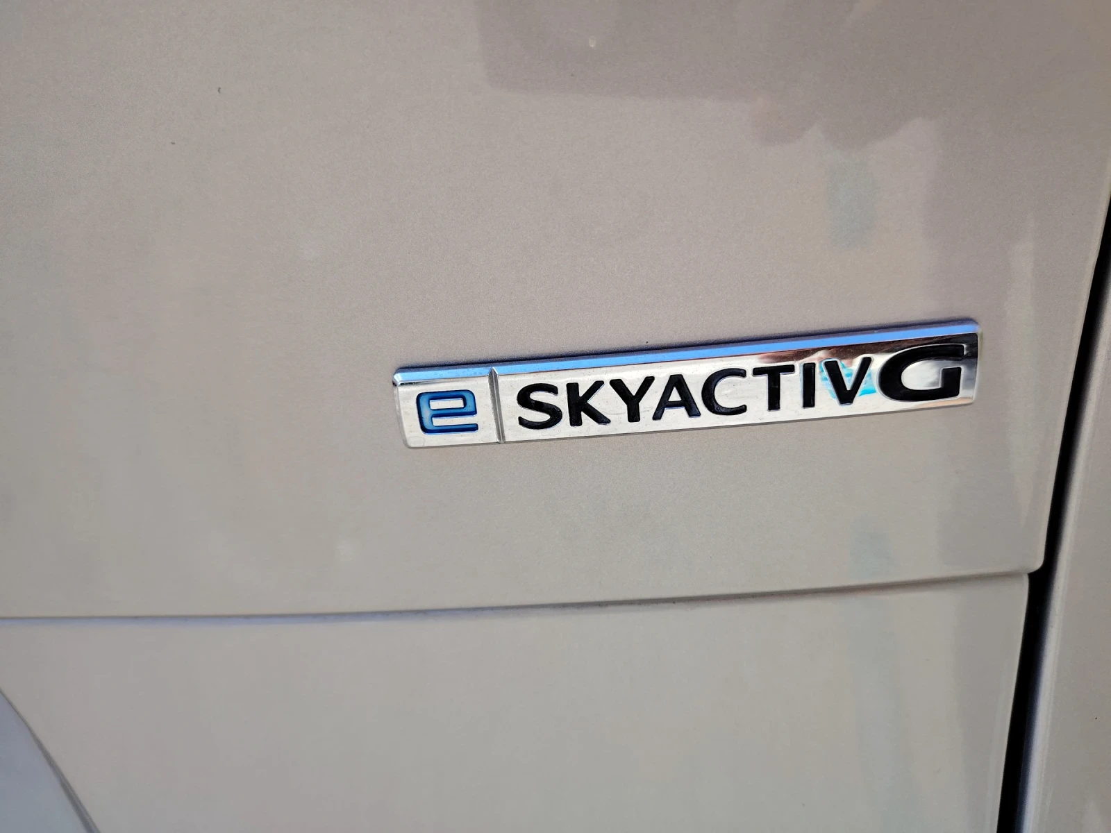 Mazda CX-30 E-SkyActive G, 28000 KM Германия - изображение 4