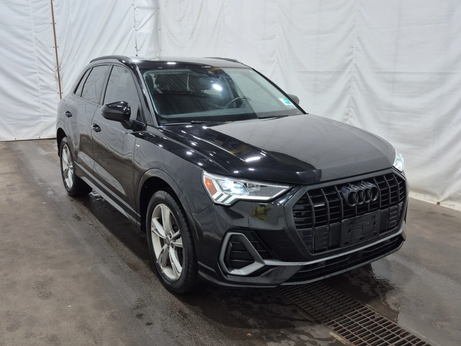 Audi Q3 * CARFAX* АВТОФИНАНСИРАНЕ БЕЗ ПЪРВОНАЧАЛНА ВНОСКА! - изображение 3