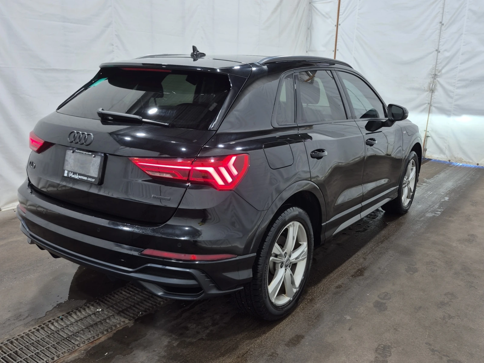 Audi Q3 * CARFAX* АВТОФИНАНСИРАНЕ БЕЗ ПЪРВОНАЧАЛНА ВНОСКА! - изображение 4