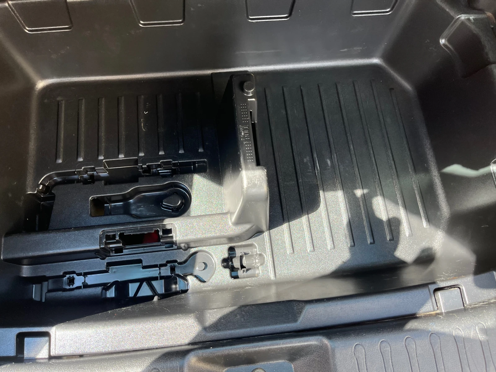 Nissan Juke, снимка 17 - Автомобили и джипове - 54255011