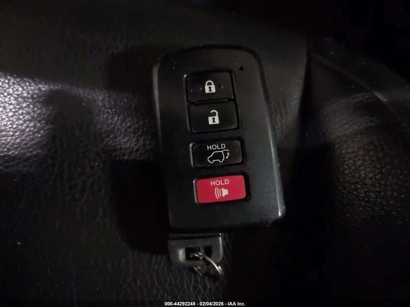 Toyota Rav4 2.5L I-4 DOHC, VVT, 176HP Front Wheel Drive | Mobile.bg � ����������� 11