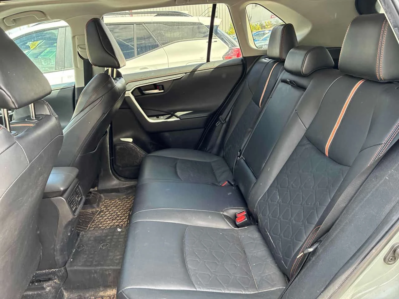 Toyota Rav4 * Trail * ПОДГРЕВИ * ПАНОРАМА * ПРЕДСТАВИТЕЛСТВО, снимка 11 - Автомобили и джипове - 54864878
