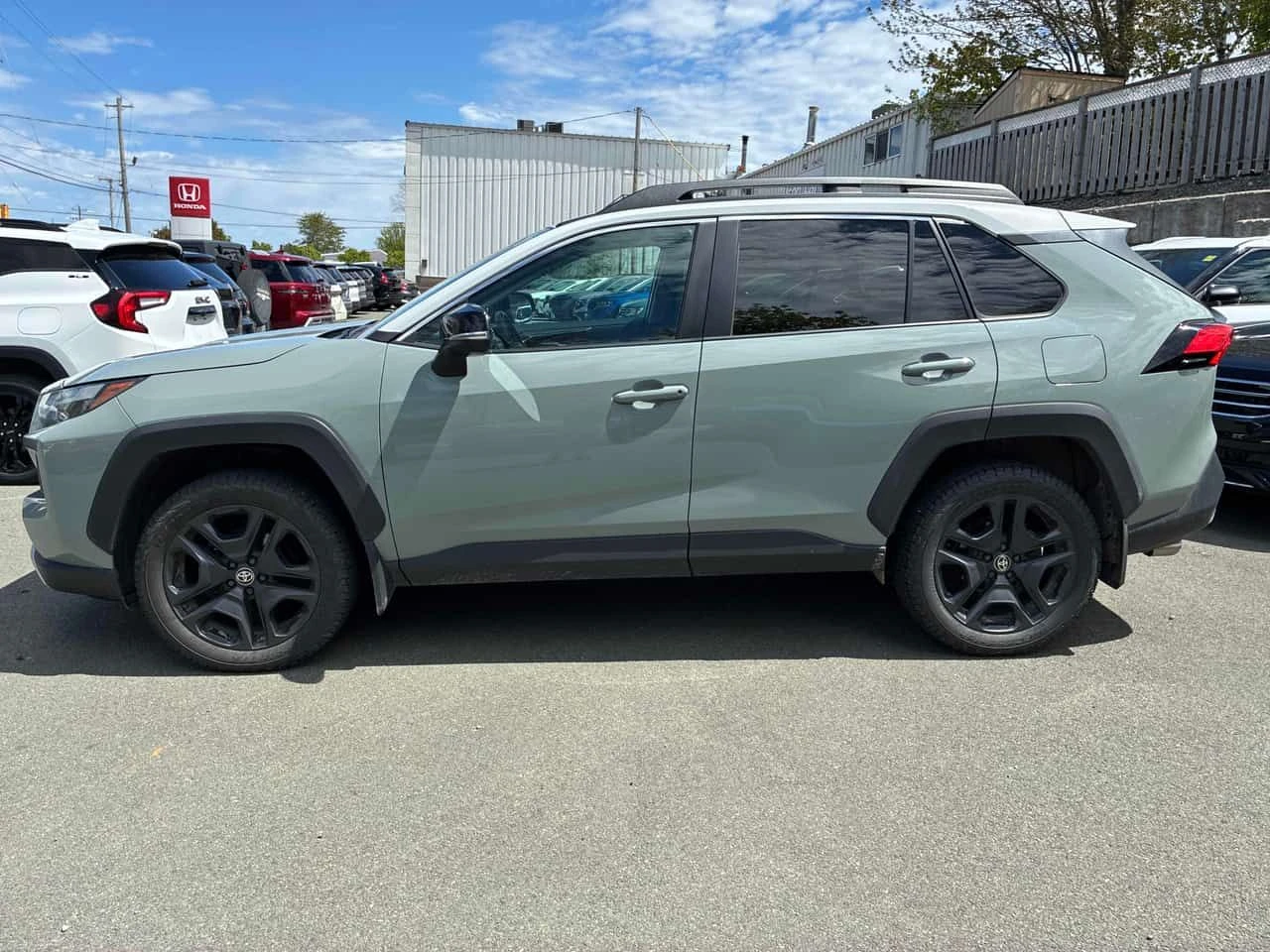 Toyota Rav4 * Trail * ПОДГРЕВИ * ПАНОРАМА * ПРЕДСТАВИТЕЛСТВО, снимка 3 - Автомобили и джипове - 54864878