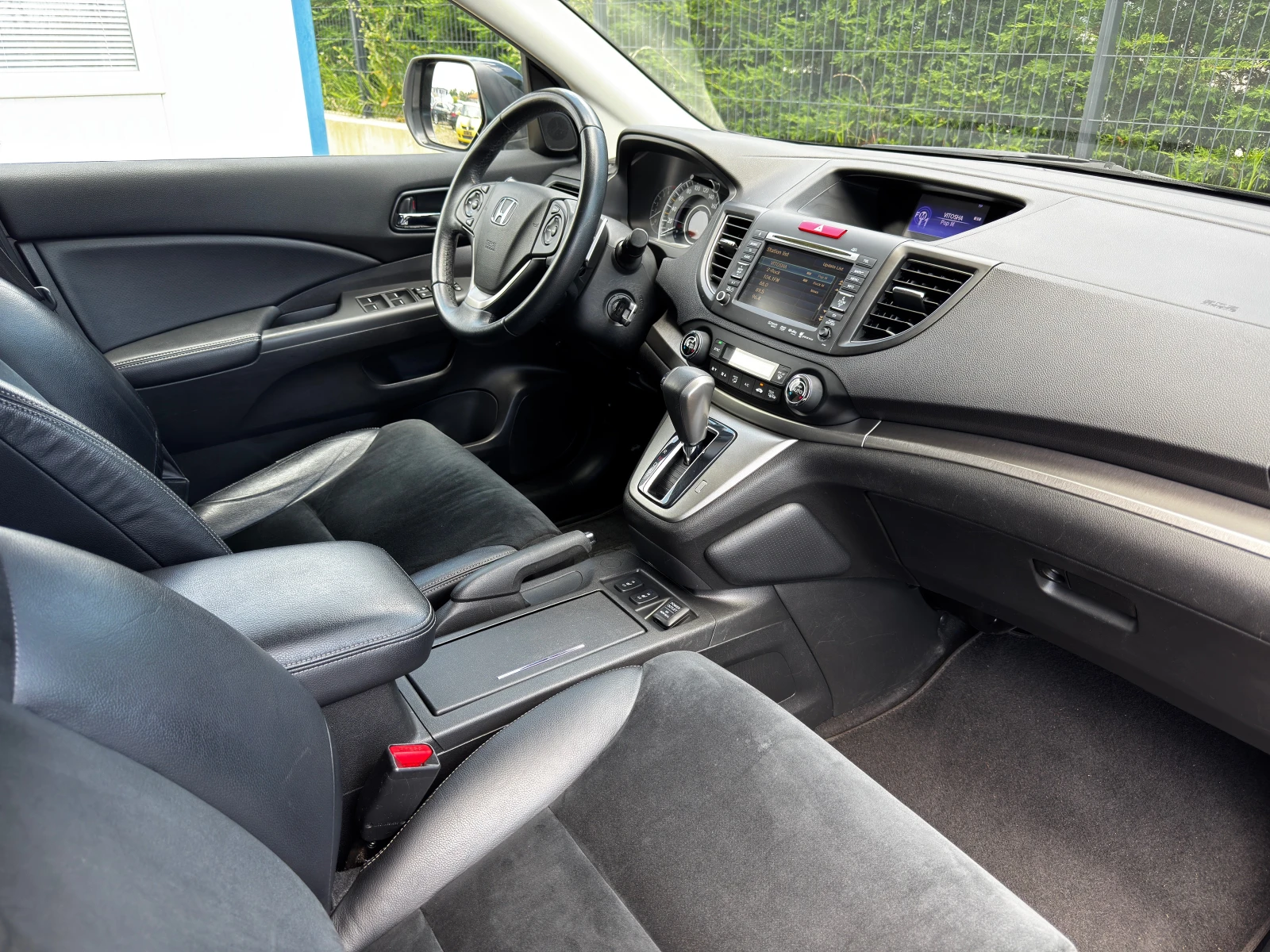 Honda Cr-v 2.0 i-VTEC 4WD 🇫🇷, снимка 9 - Автомобили и джипове - 55053389