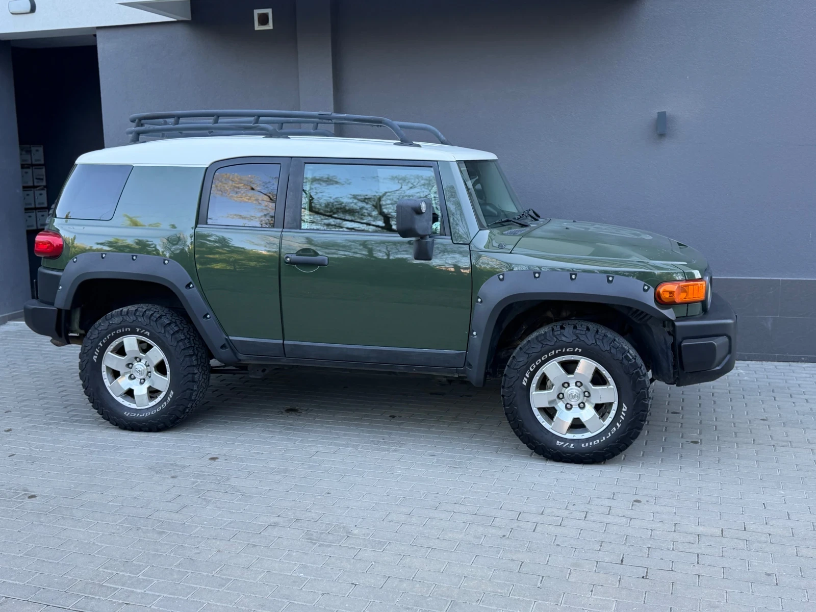 Toyota Fj cruiser 4.0 Facelift, снимка 7 - Автомобили и джипове - 55419358