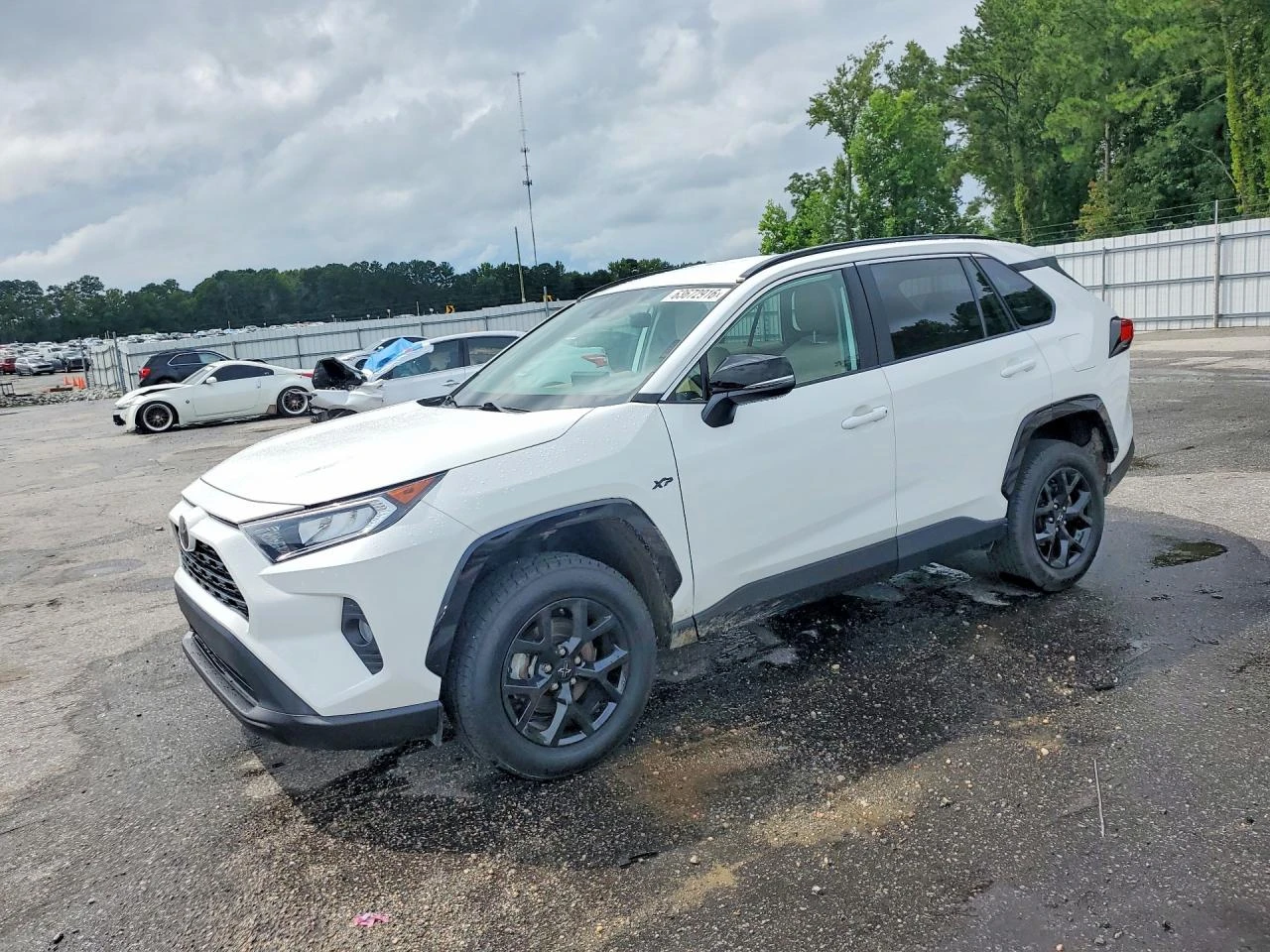 Toyota Rav4 XLE AWD, снимка 2 - Автомобили и джипове - 55695411