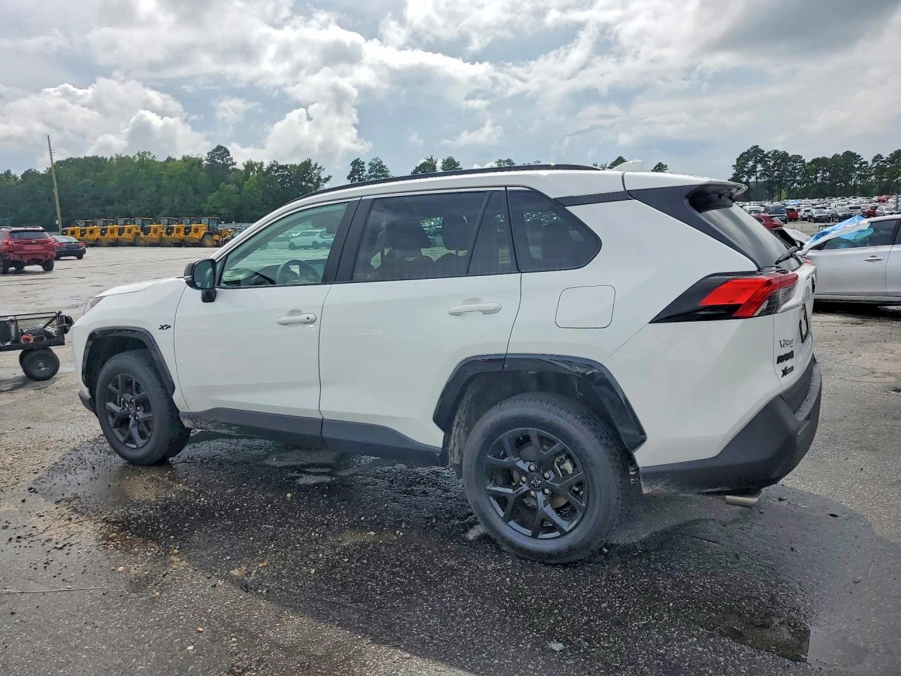 Toyota Rav4 XLE AWD, снимка 4 - Автомобили и джипове - 55695411