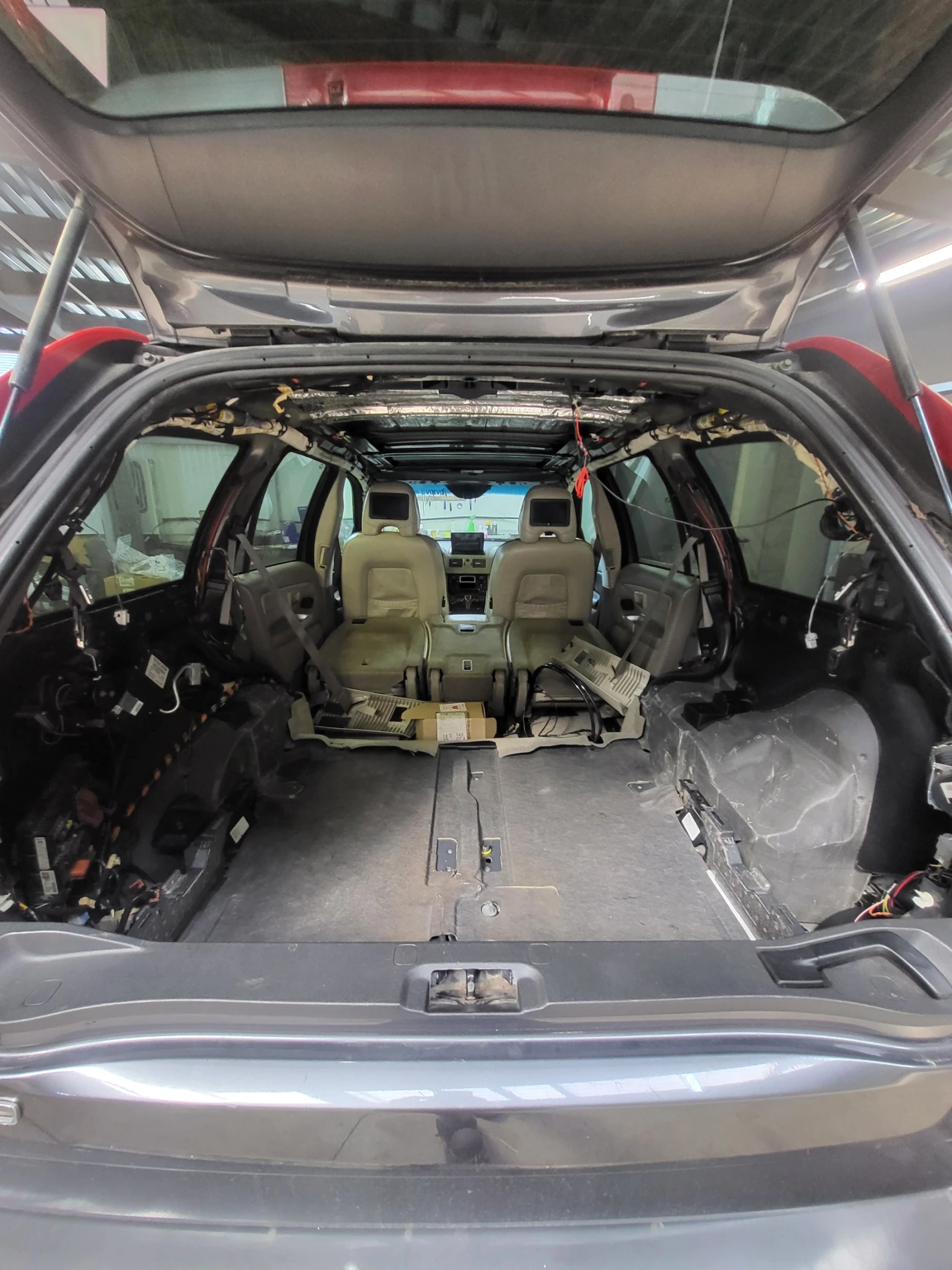 Volvo Xc90 V8, снимка 3 - Автомобили и джипове - 55791078