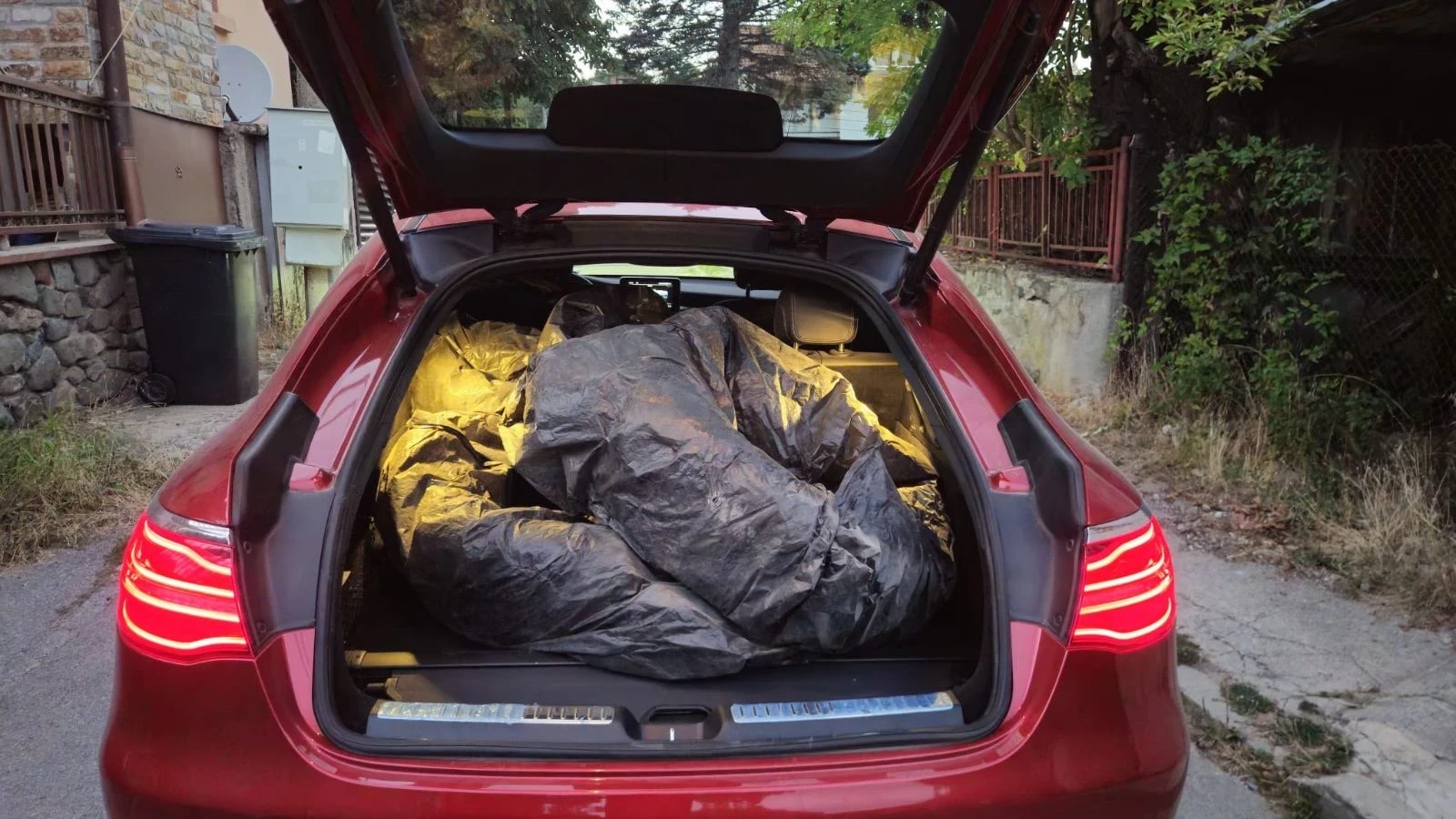 Mercedes-Benz GLC 250, снимка 8 - Автомобили и джипове - 55944324