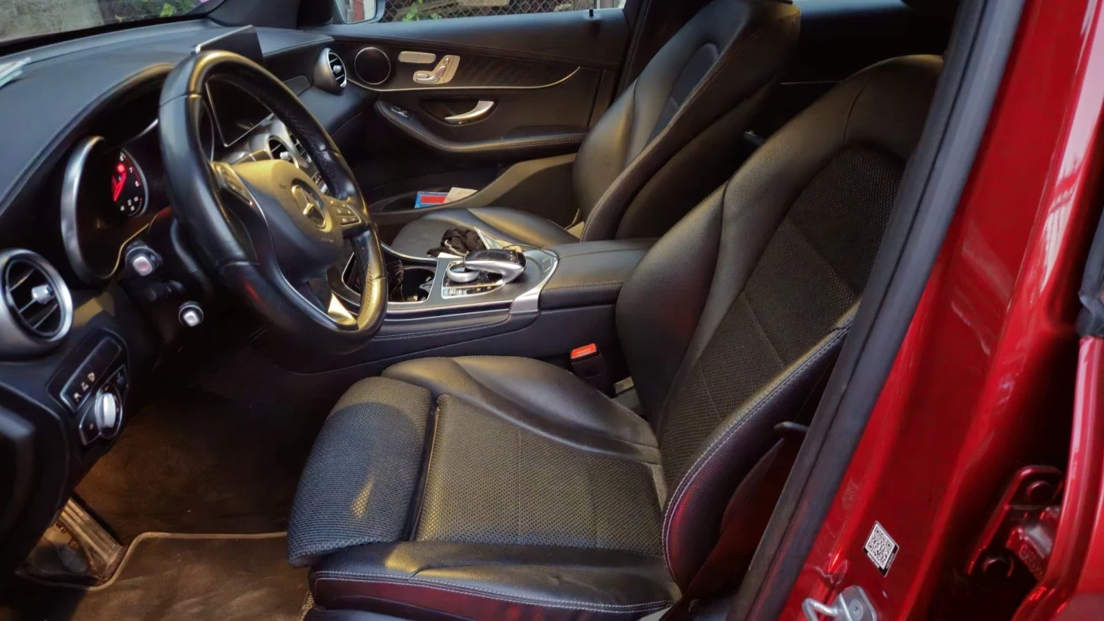Mercedes-Benz GLC 250, снимка 5 - Автомобили и джипове - 55944324