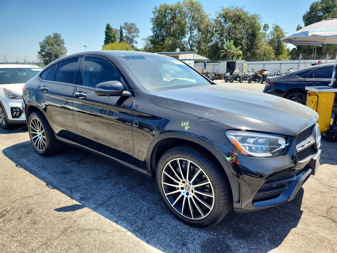Mercedes-Benz GLC 300 Glc Coupe 300 4Matic, снимка 4 - Автомобили и джипове - 56026327