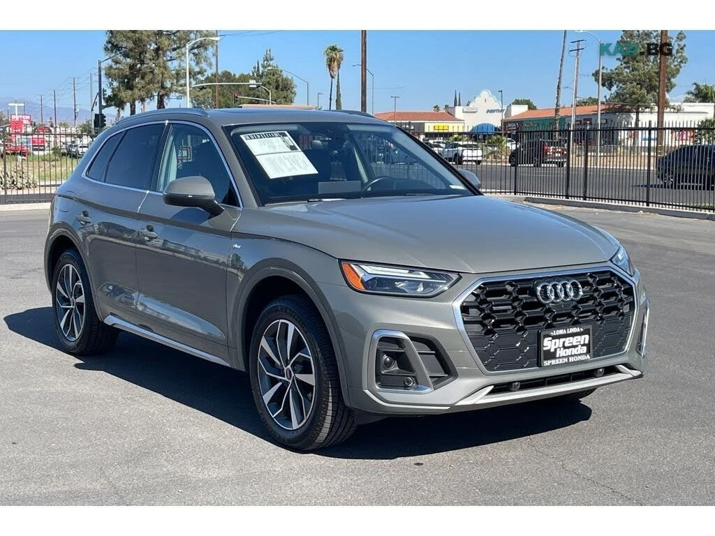 Audi Q5 S Line * ACC * 360 *  АвтоКредит * (ЦЕНА ДО БГ), снимка 4 - Автомобили и джипове - 56046198