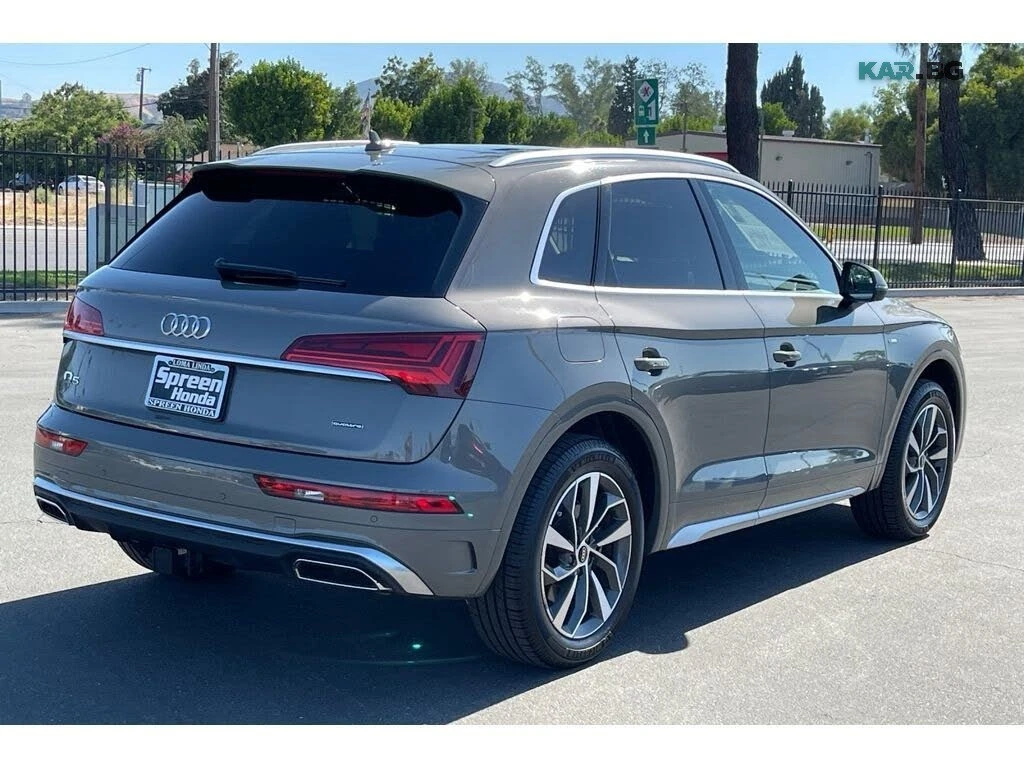 Audi Q5 S Line * ACC * 360 *  АвтоКредит * (ЦЕНА ДО БГ), снимка 3 - Автомобили и джипове - 56046198