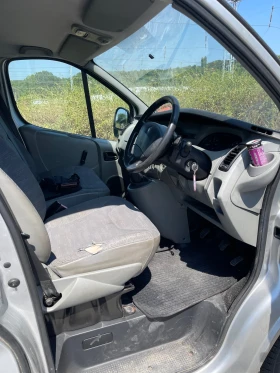 Opel Vivaro 2.0dci 115hp НА ЧАСТИ, снимка 7