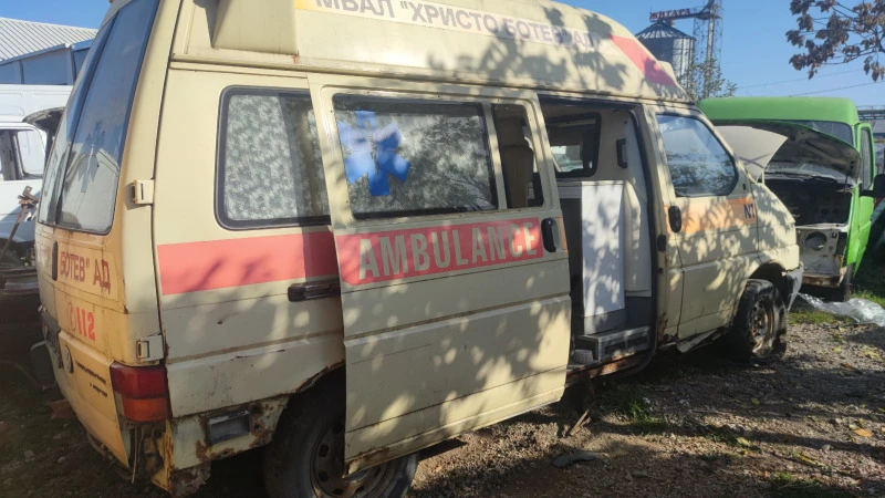 VW T4 2.5i 4x4, снимка 1 - Бусове и автобуси - 38533377