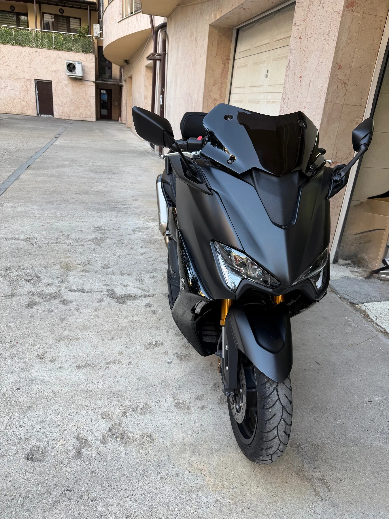 Yamaha T-max 560ie, Tech Max, ABS-TCS, Akrapovic