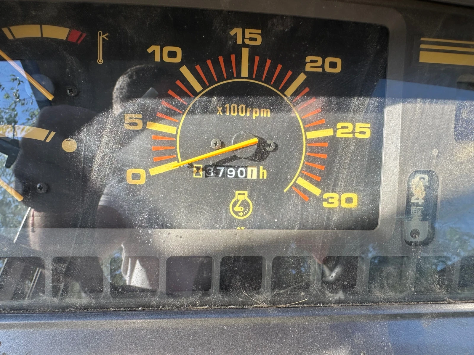 ������� ISEKI | Mobile.bg � ����������� 7