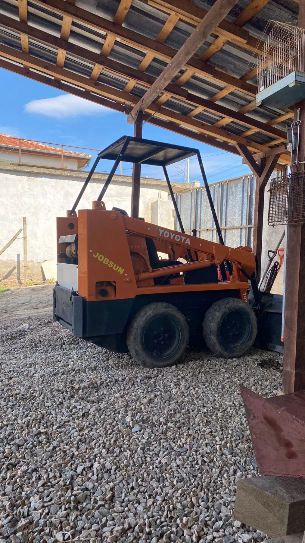 Мини челни товарачи Bobcat Toyota SDK3 - изображение 2