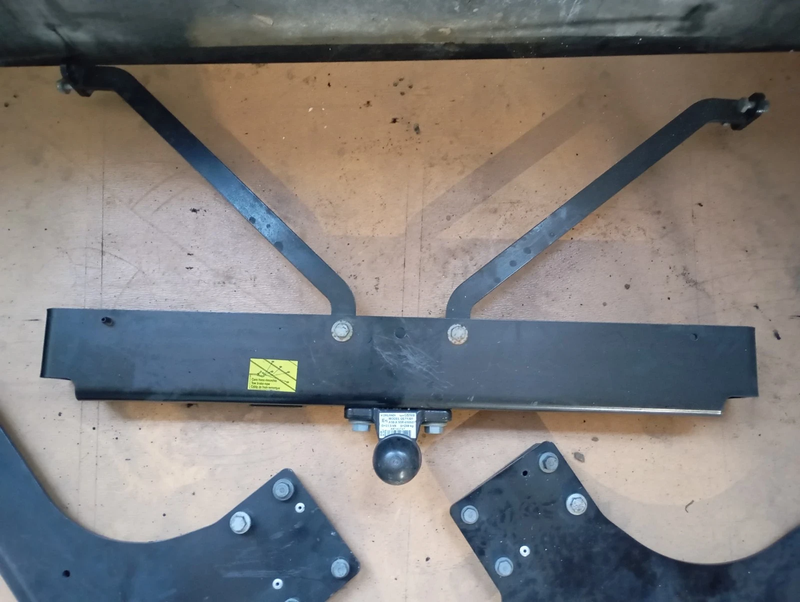 Теглич за Iveco Daily , снимка 4 - Части - 53846119