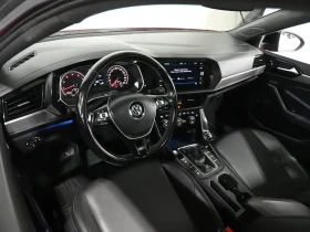 VW Jetta R-LINE* ПАНОРАМА* ЧИСТА ИСТОРИЯ* ПОДГРЕВ ОТЗАД, снимка 9