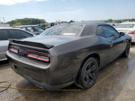 Dodge Challenger SXT  , снимка 3