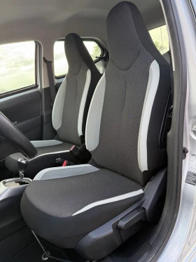 Toyota Aygo 1.0VVT-I* АВТОМАТИК* LED* NAVI* БЕЗУПРЕЧНА* EURO6B | Auto.bg — изображение 13