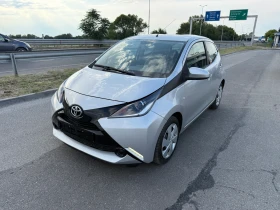 Toyota Aygo 1.0VVT-I* АВТОМАТИК* LED* NAVI* БЕЗУПРЕЧНА* EURO6B | Auto.bg — изображение 3