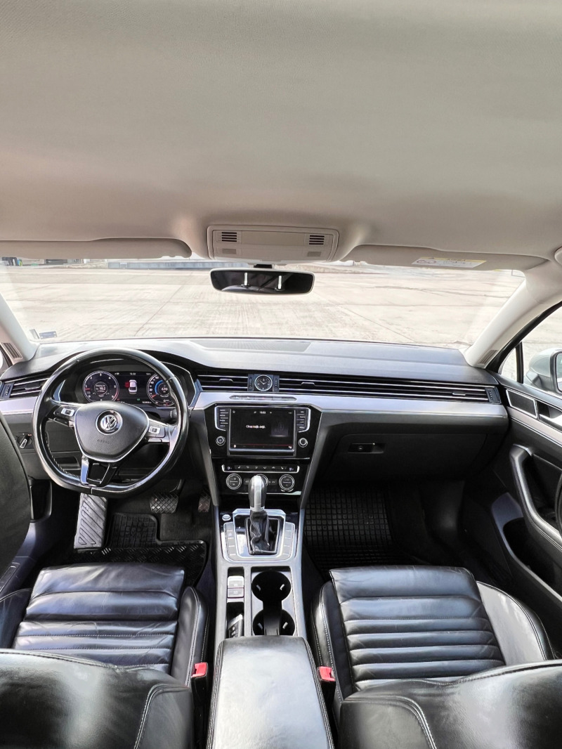 VW Passat, снимка 8 - Автомобили и джипове - 45467033