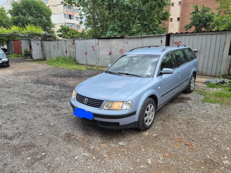 VW Passat, снимка 1 - Автомобили и джипове - 46796100