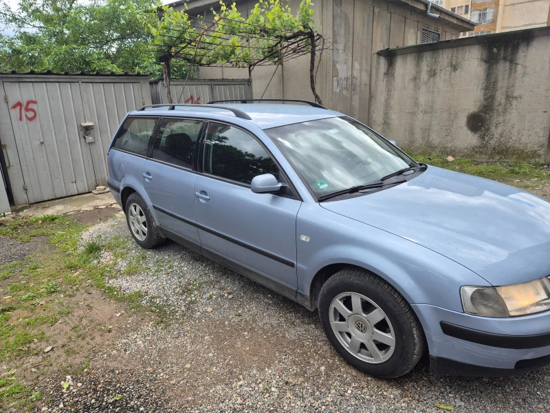 VW Passat, снимка 6 - Автомобили и джипове - 46796100