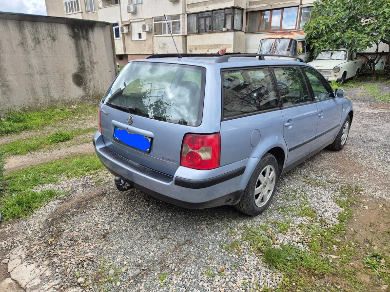 VW Passat, снимка 2 - Автомобили и джипове - 46796100