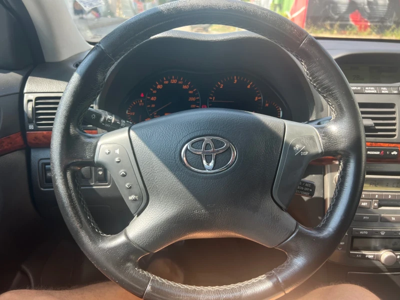 Toyota Avensis kombi, снимка 13 - Автомобили и джипове - 46946286