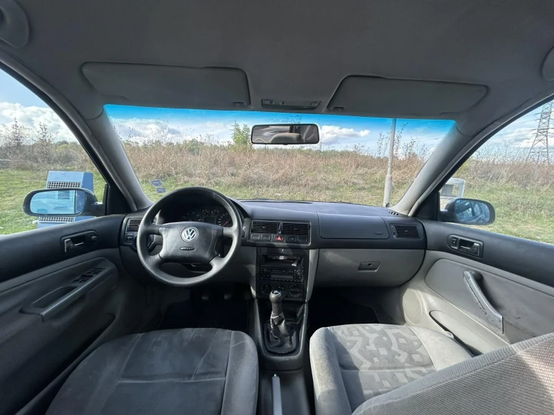 VW Golf 1.6, снимка 3 - Автомобили и джипове - 47598501