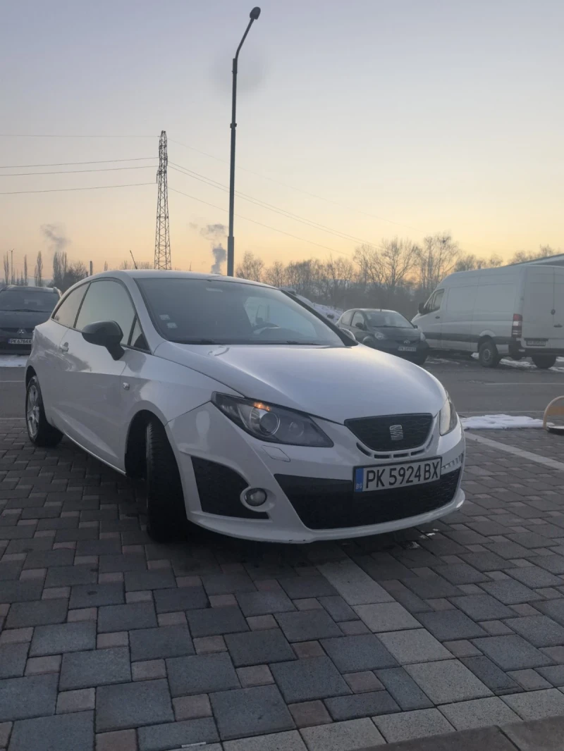 Seat Cupra Хечбек, снимка 2 - Автомобили и джипове - 48708417