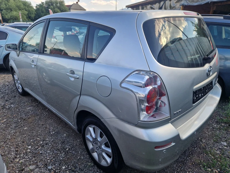 Toyota Corolla verso 1.8i16v 129ps.LUNA ITALIA, снимка 7 - Автомобили и джипове - 51095592