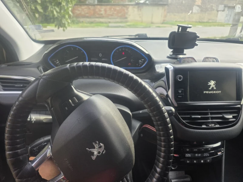 Peugeot 2008, снимка 10 - Автомобили и джипове - 51750028