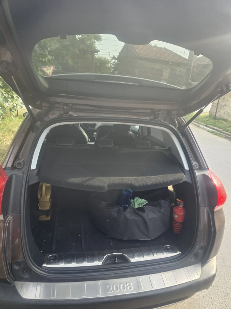 Peugeot 2008, снимка 7 - Автомобили и джипове - 51750028