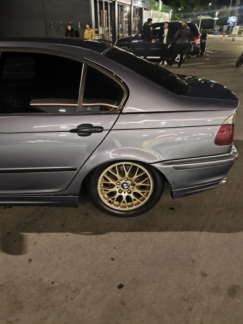 BMW 318, снимка 3 - Автомобили и джипове - 52725380