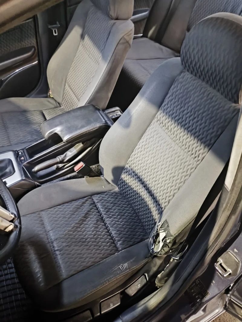 BMW 318, снимка 10 - Автомобили и джипове - 52725380