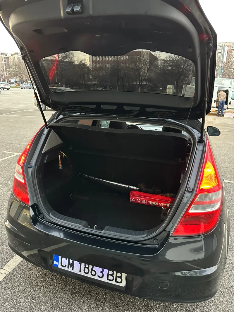 Hyundai I30, снимка 16 - Автомобили и джипове - 53048393