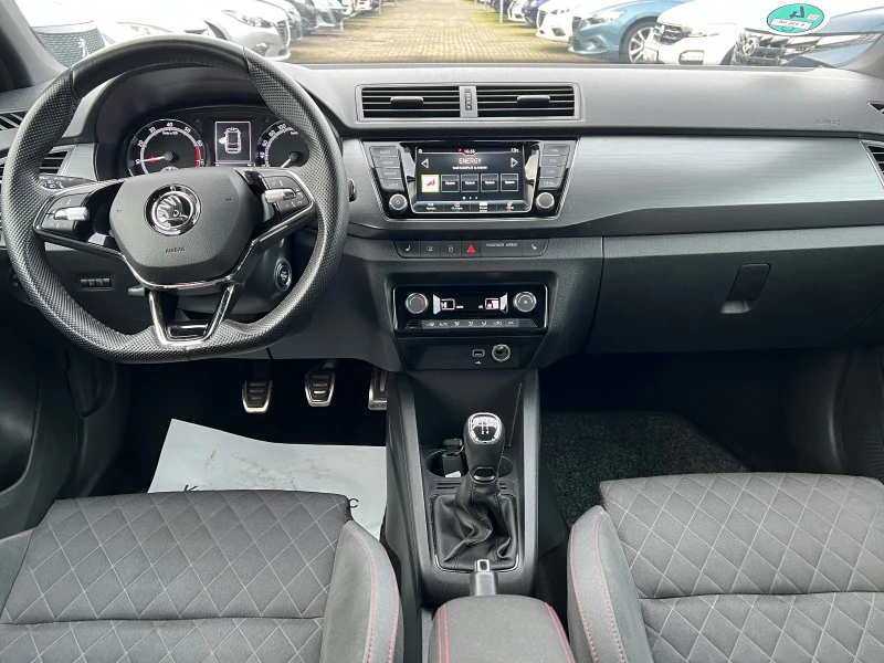 Skoda Fabia, снимка 8 - Автомобили и джипове - 53373286