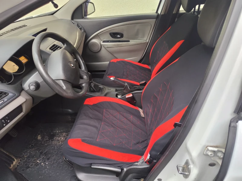 Renault Megane 1.5 DCI N1, снимка 12 - Автомобили и джипове - 53505406