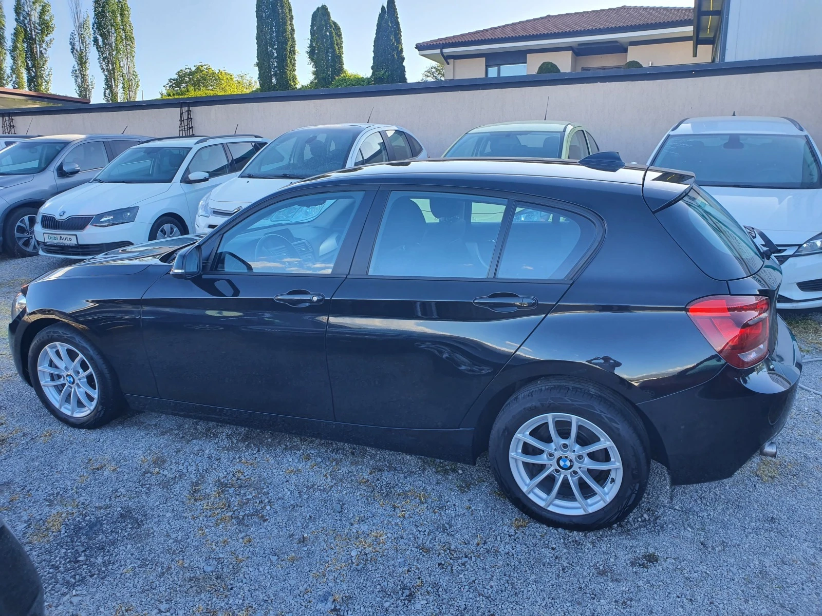 BMW 114 1.6i NAVI EURO6 - изображение 4