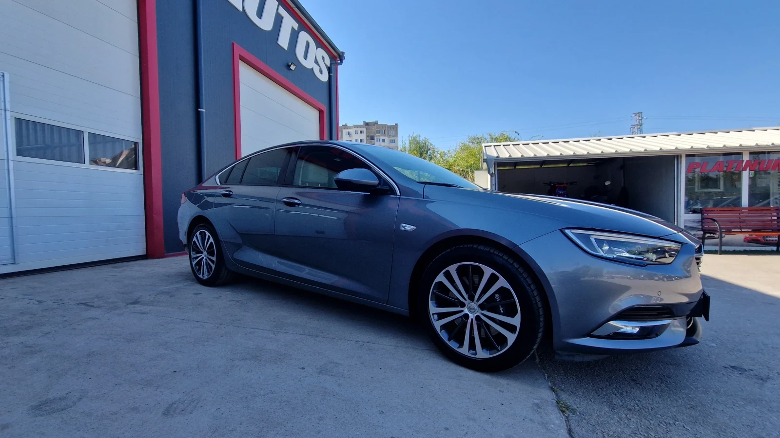 Opel Insignia 2.0TURBO/260K.C/OBDUX/DISTRONIK/MAXX FULL - изображение 9