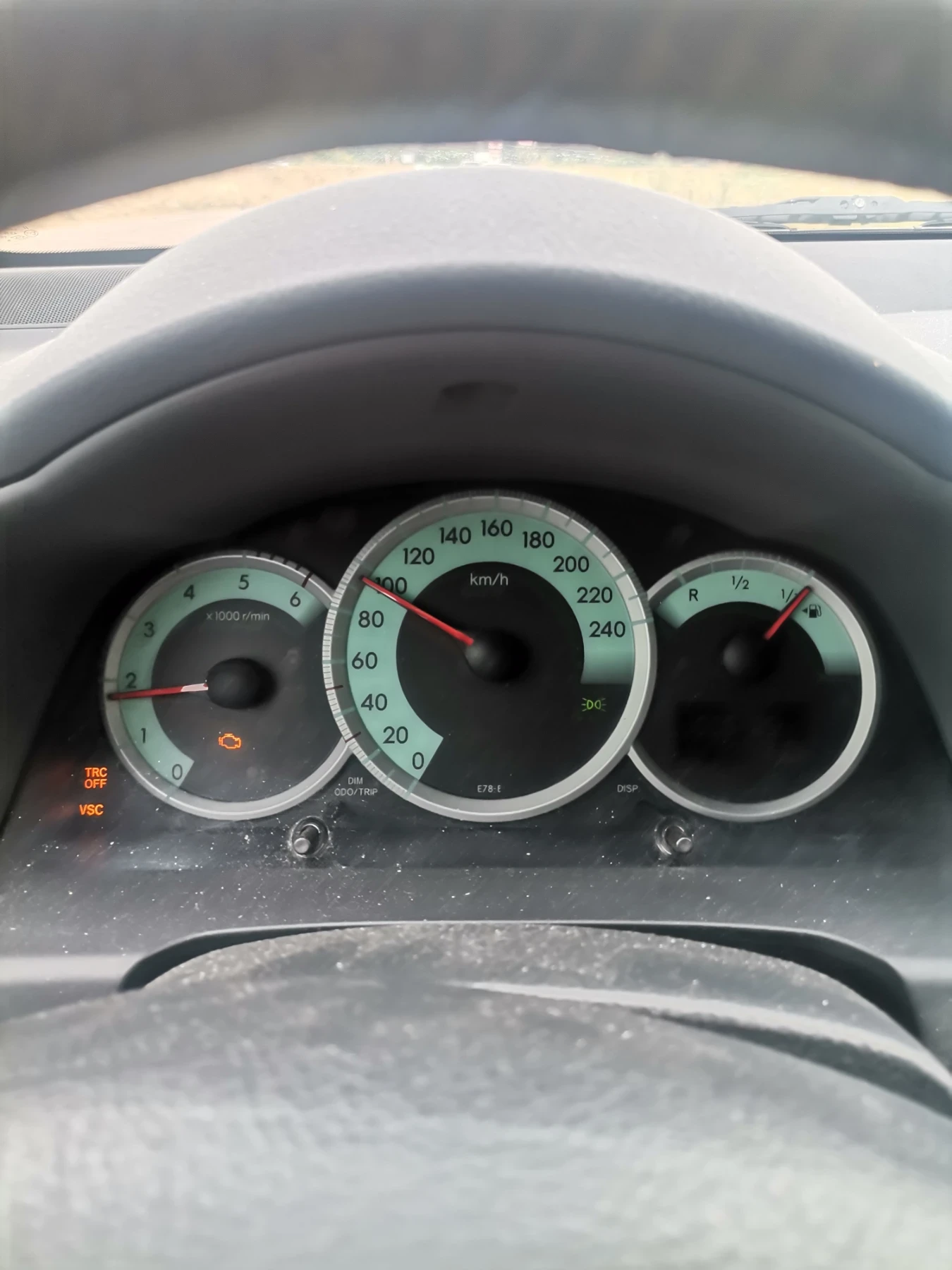 Toyota Corolla verso  - изображение 10