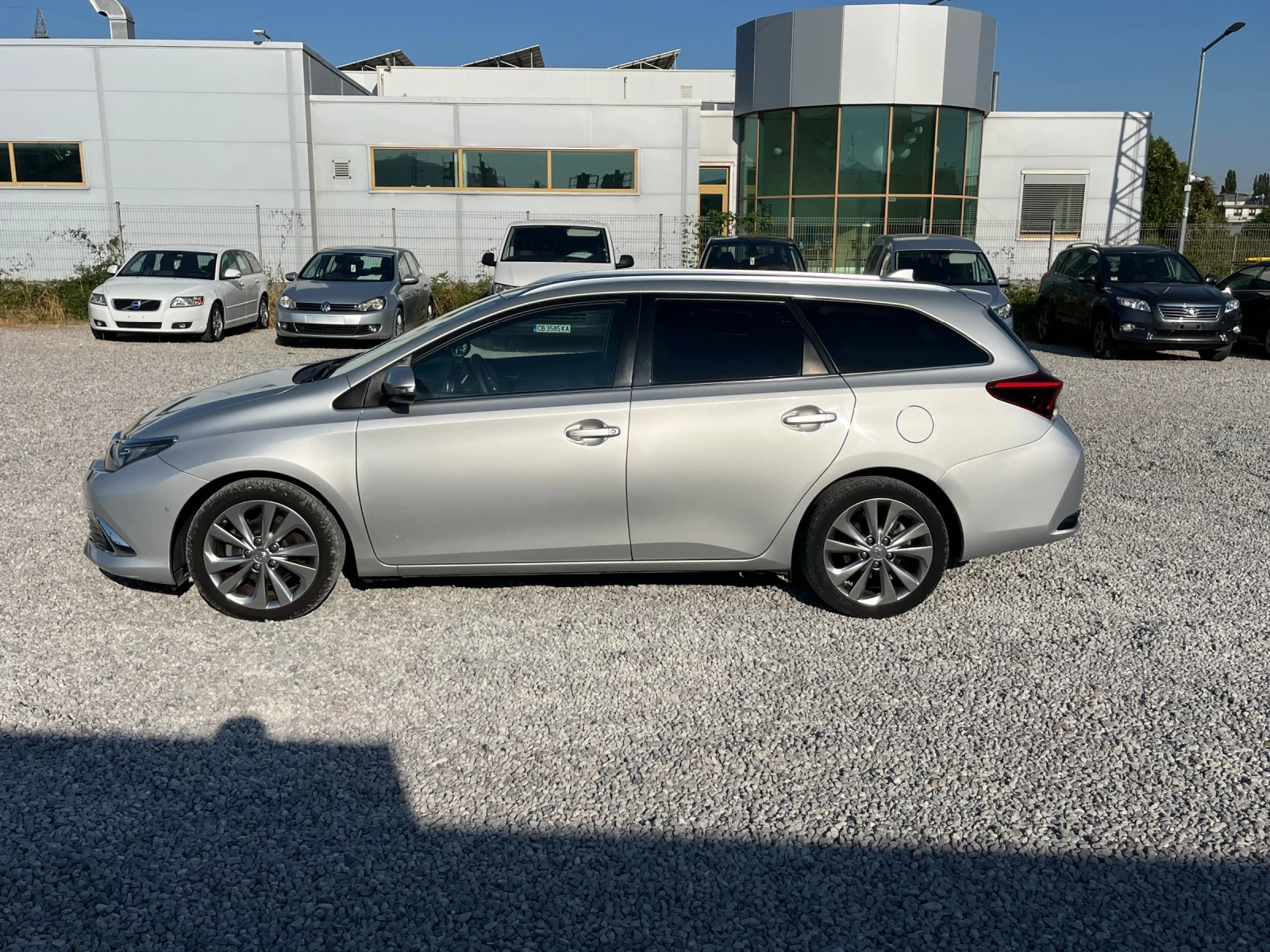 Toyota Auris 1.6D4D-112k.c. /EURO6B/ FACELIFT - изображение 3