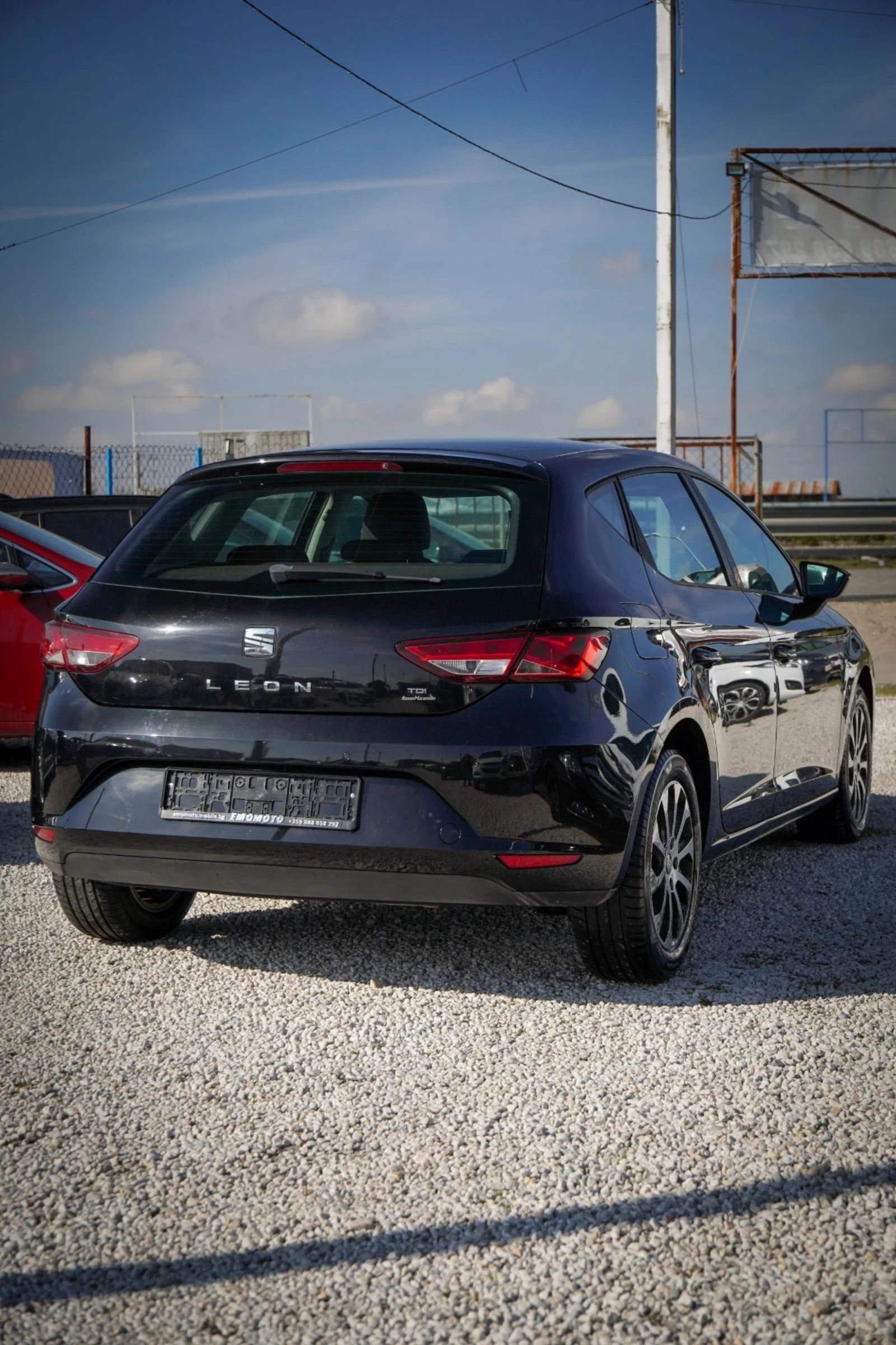 Seat Leon TDI 105hp ЛИЗИНГ, снимка 4 - Автомобили и джипове - 53781834